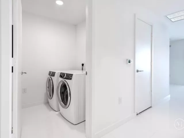 3-bedroom condo for sale in Miami - 851 NE 1st Avenue 1912 - MondialRealty