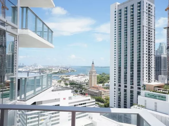 3-bedroom condo for sale in Miami - 851 NE 1st Avenue 1912 - MondialRealty
