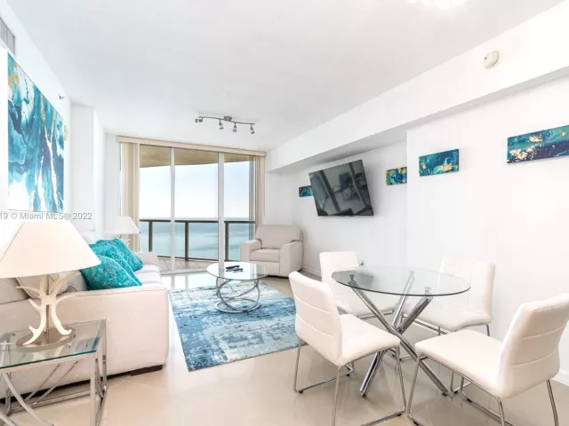 3-bedroom condo for sale in Sunny Isles Beach - 16699 Collins Ave 2601 - MondialRealty