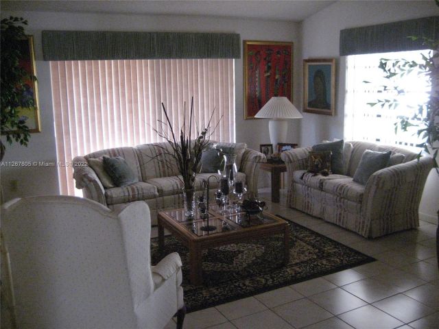 Home for rent at 11282 SW 91 TE 0 - photo 2974881