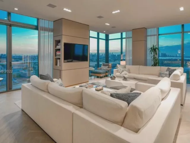 3-bedroom condo for rent in Miami Beach -  - MondialRealty