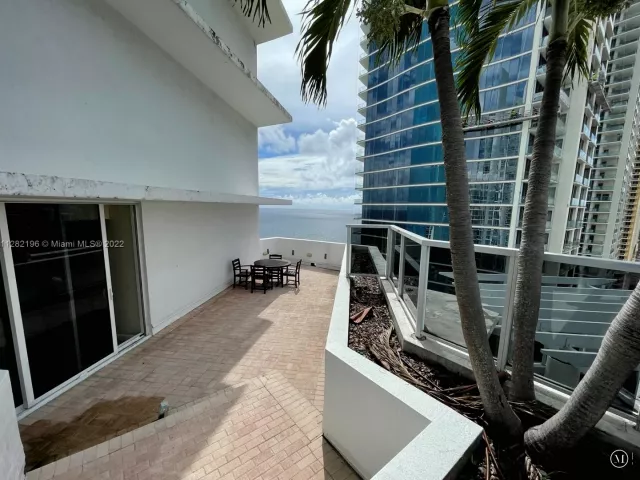 condo for sale in Sunny Isles Beach - 18001 Collins Ave 2912+Terrace - MondialRealty