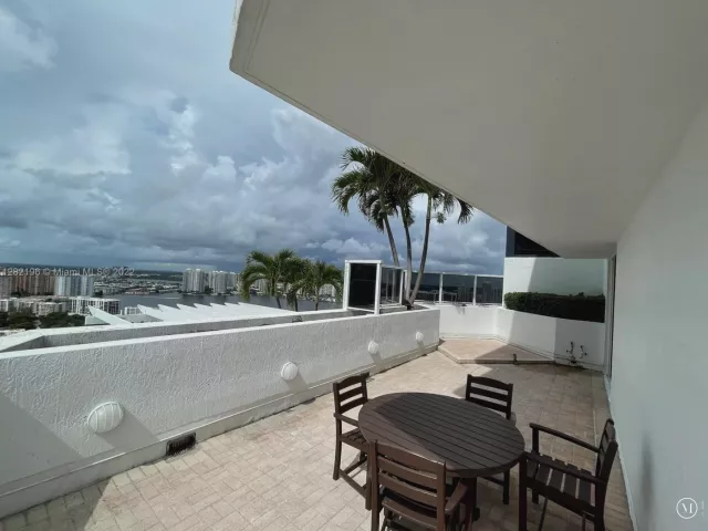 condo for sale in Sunny Isles Beach - 18001 Collins Ave 2912+Terrace - MondialRealty
