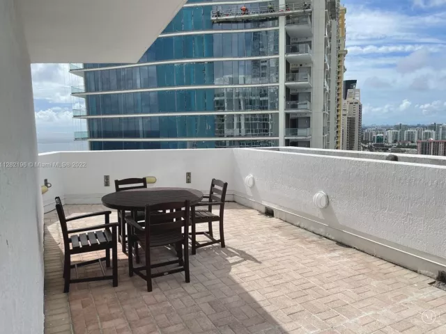 condo for sale in Sunny Isles Beach - 18001 Collins Ave 2912+Terrace - MondialRealty