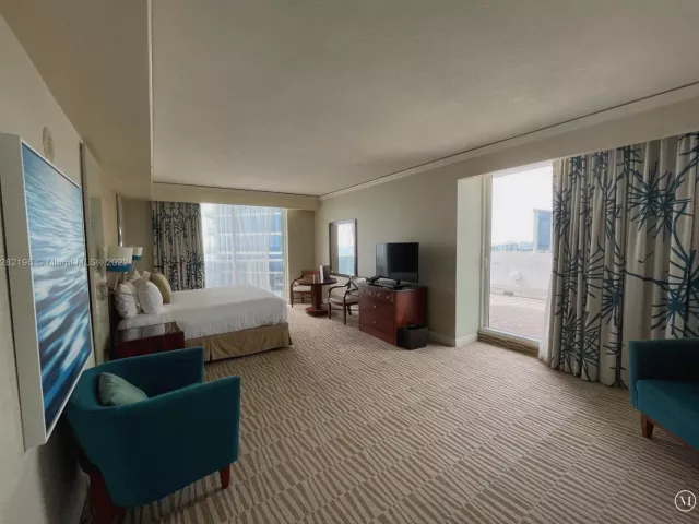 condo for sale in Sunny Isles Beach - 18001 Collins Ave 2912+Terrace - MondialRealty