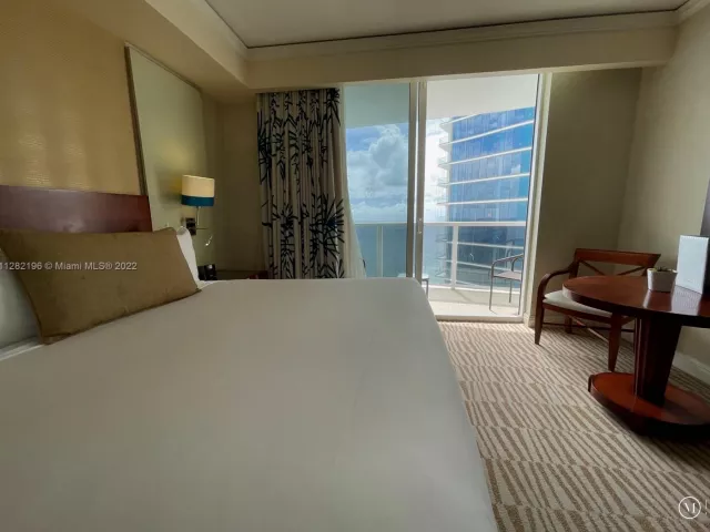 condo for sale in Sunny Isles Beach - 18001 Collins Ave 2912+Terrace - MondialRealty