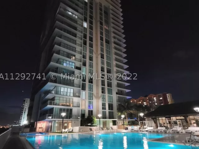 3-bedroom condo for rent in Sunny Isles Beach - 300 Sunny Isles Blvd 4-1202 - MondialRealty