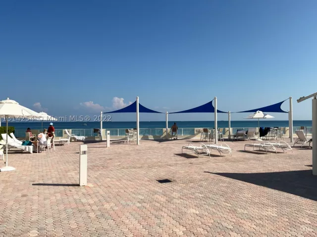 1-bedroom condo for sale in Hallandale Beach - 3180 S Ocean Dr 1503 - MondialRealty