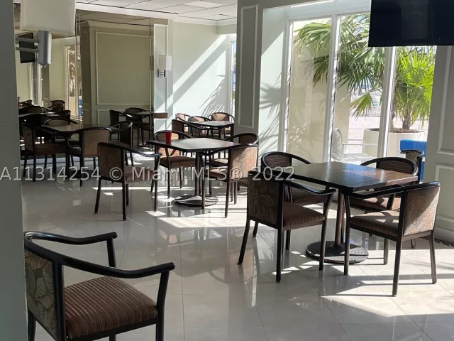 1-bedroom condo for sale in Hallandale Beach - 3180 S Ocean Dr 1503 - MondialRealty