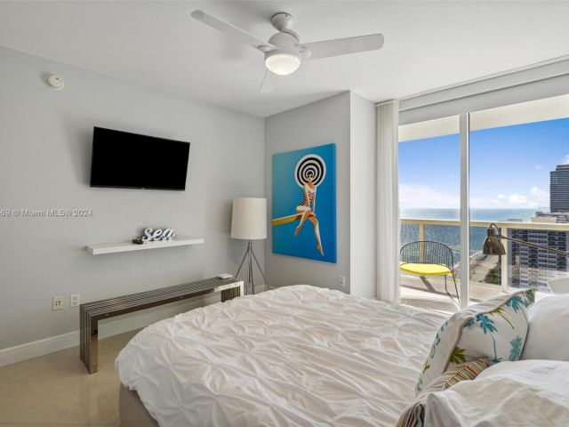 Apartment for sale  Unit #2703 - photo 6910377