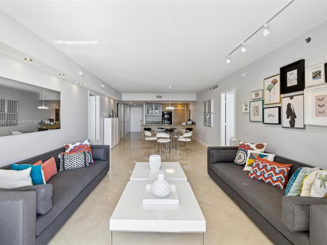 Apartment for sale  Unit #2703 - photo 6910381