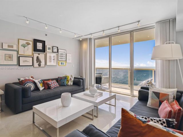 Apartment for sale  Unit #2703 - photo 6910387