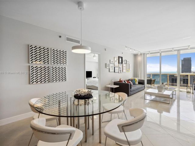 Apartment for sale  Unit #2703 - photo 6910390