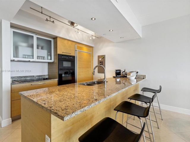 Apartment for sale  Unit #2703 - photo 6910391