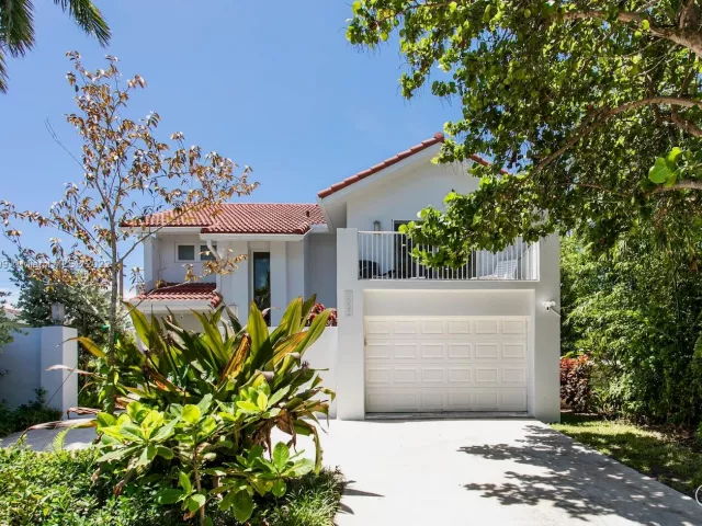 5-bedroom home for rent in Hollywood - 1022 Adams St - MondialRealty