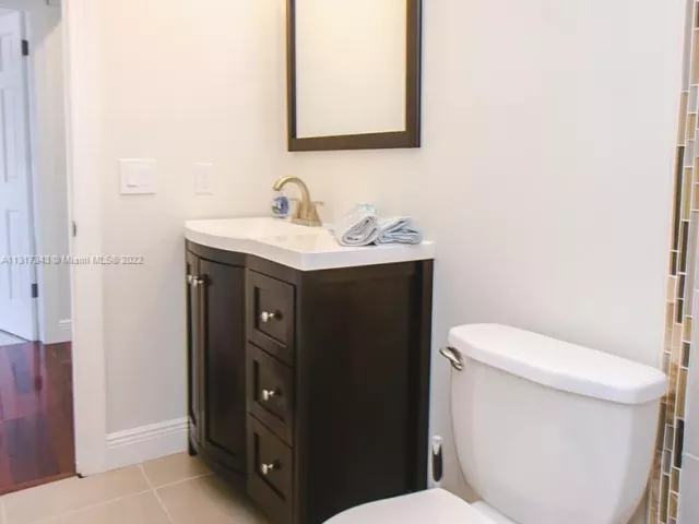 4-bedroom home for rent in Hollywood - 951 Washington St - MondialRealty