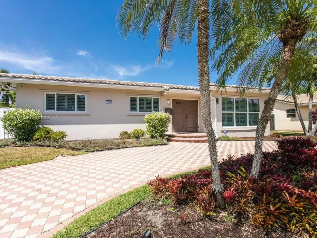 5-bedroom home for rent in Hollywood - 1311 Rodman St - MondialRealty