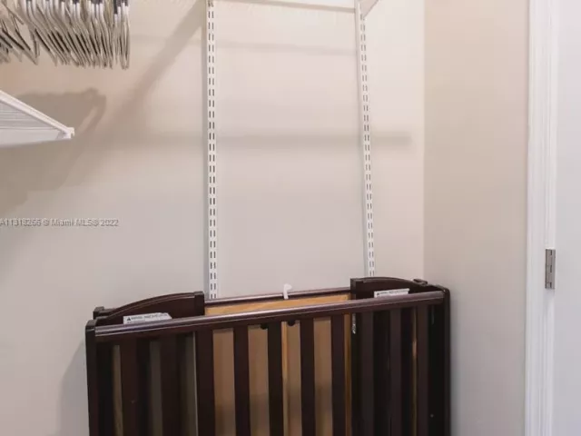 5-bedroom home for rent in Hollywood - 1311 Rodman St - MondialRealty