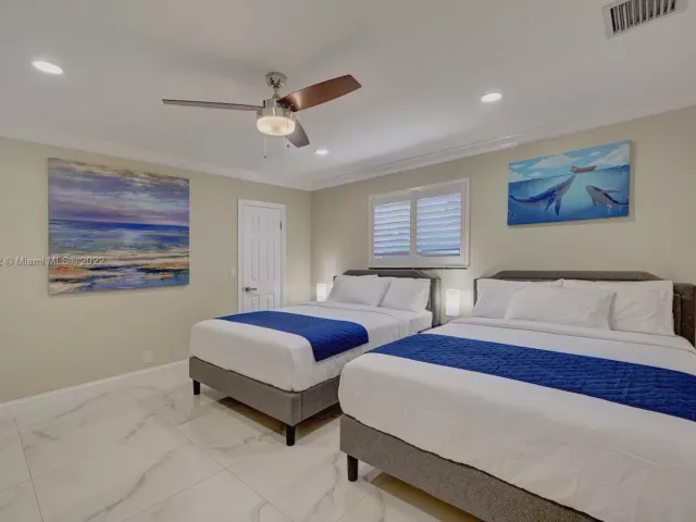 5-bedroom home for rent in Hollywood - 1307 Rodman St - MondialRealty