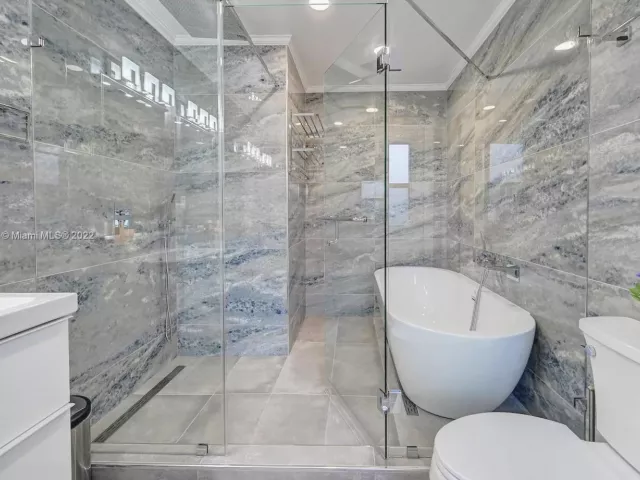 5-bedroom home for rent in Hollywood - 1307 Rodman St - MondialRealty