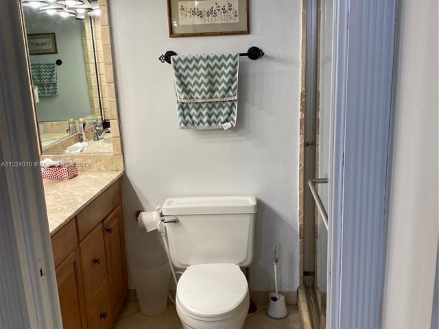 2-bedroom condo for rent in Hollywood -  - MondialRealty