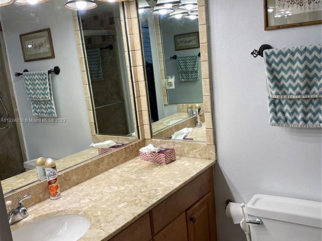 2-bedroom condo for rent in Hollywood -  - MondialRealty