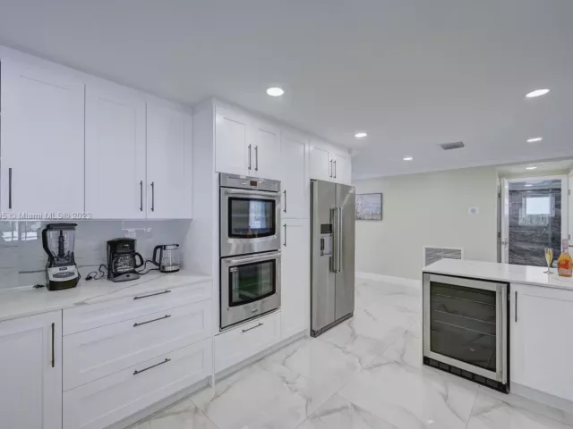 5-bedroom home for rent in Hollywood - 1109 Hollywood Blvd - MondialRealty