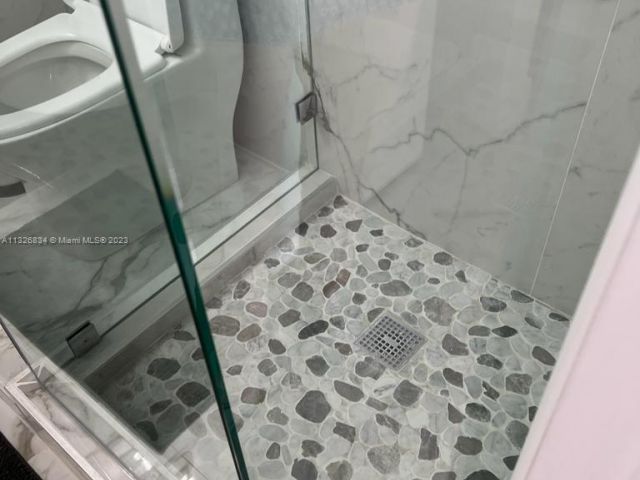 2-bedroom condo for rent in Hollywood - 3725 S Ocean Dr 1503 - MondialRealty