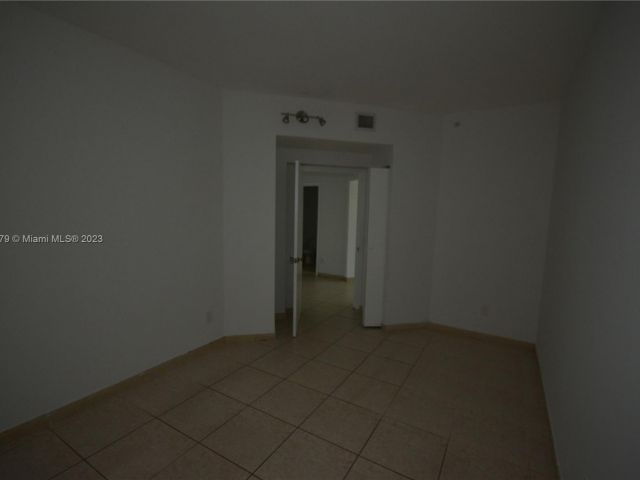 Apartment for sale  Unit #306 - photo 3430338