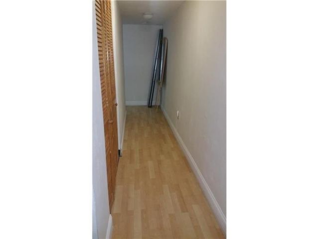 Home for rent at 19424 NE 26th Ave   131B - photo 3465993