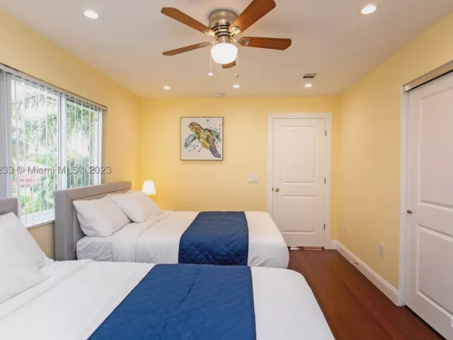 6-bedroom home for rent in Hollywood - 809 S 17th Ave - MondialRealty