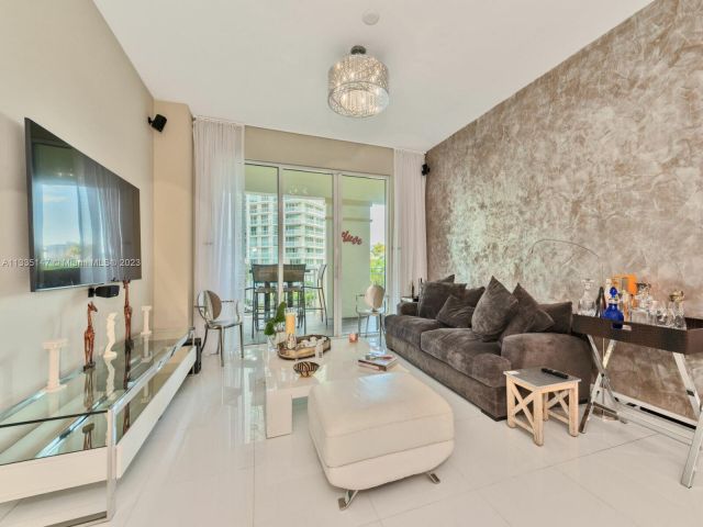 Home for sale at 200 Sunny Isles Blvd TH-404 - photo 3482565