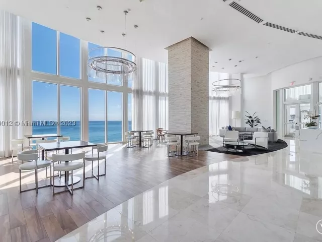 3-bedroom condo for rent in Sunny Isles Beach - 16001 Collins Ave 3201 - MondialRealty