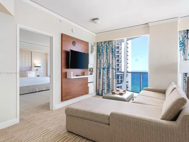 2-bedroom condo for sale in Sunny Isles Beach - 18001 Collins Ave 2109 - MondialRealty