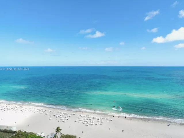 2-bedroom condo for sale in Sunny Isles Beach - 18001 Collins Ave 2109 - MondialRealty