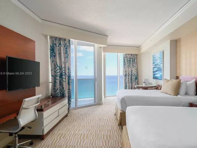 2-bedroom condo for sale in Sunny Isles Beach - 18001 Collins Ave 2109 - MondialRealty