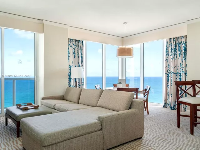 2-bedroom condo for sale in Sunny Isles Beach - 18001 Collins Ave 2009 - MondialRealty