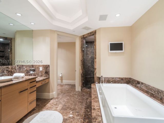 2-bedroom condo for rent in Bal Harbour - 10295 Collins Ave 1202 - MondialRealty