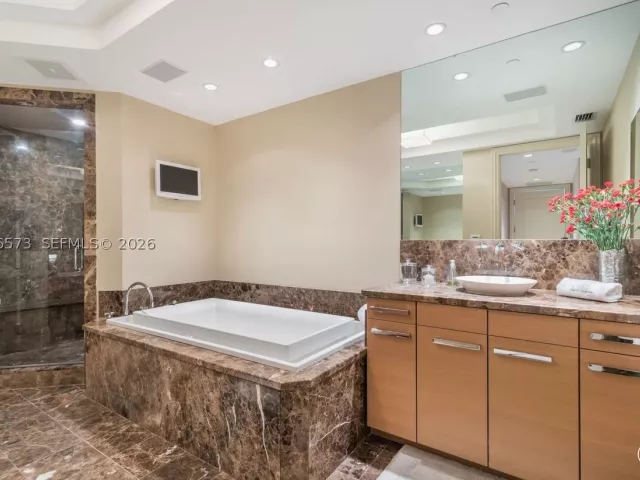 2-bedroom condo for rent in Bal Harbour - 10295 Collins Ave 1202 - MondialRealty