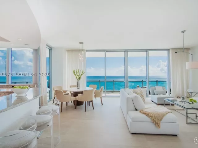 2-bedroom condo for rent in Bal Harbour - 10295 Collins Ave 1202 - MondialRealty