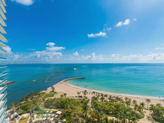 2-bedroom condo for rent in Bal Harbour - 10295 Collins Ave 1202 - MondialRealty