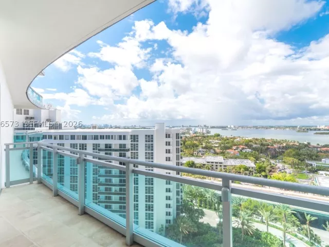 2-bedroom condo for rent in Bal Harbour - 10295 Collins Ave 1202 - MondialRealty