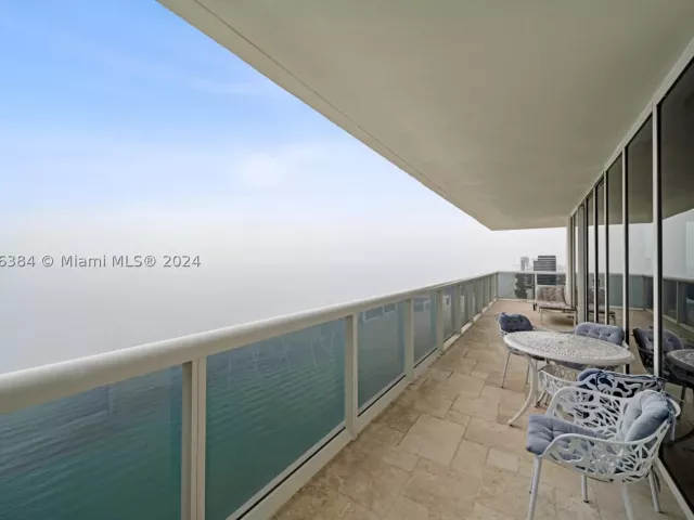 3-bedroom condo for rent in Hallandale Beach - 1830 S Ocean Dr 4602 - MondialRealty