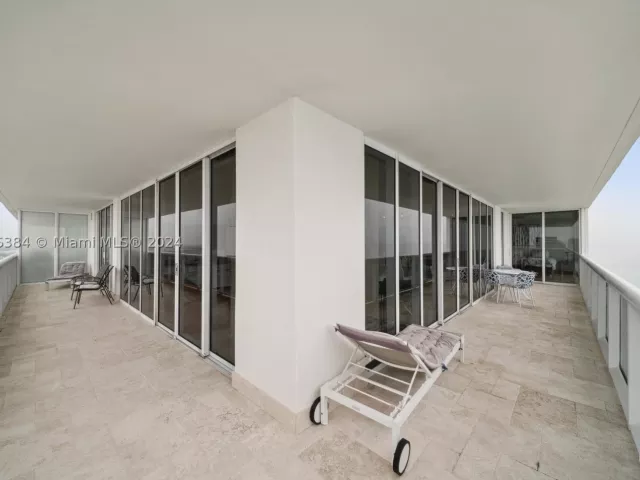 3-bedroom condo for rent in Hallandale Beach - 1830 S Ocean Dr 4602 - MondialRealty