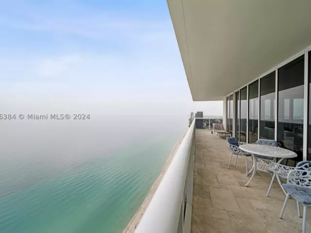 3-bedroom condo for rent in Hallandale Beach - 1830 S Ocean Dr 4602 - MondialRealty