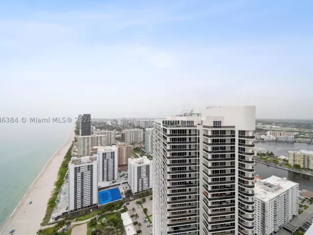 3-bedroom condo for rent in Hallandale Beach - 1830 S Ocean Dr 4602 - MondialRealty