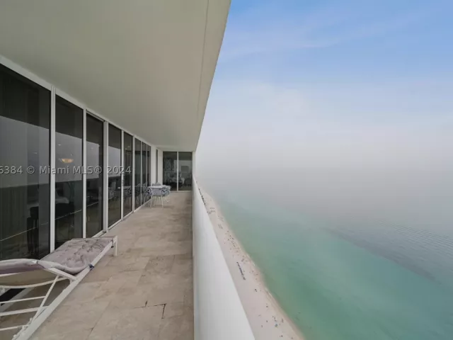 3-bedroom condo for rent in Hallandale Beach - 1830 S Ocean Dr 4602 - MondialRealty