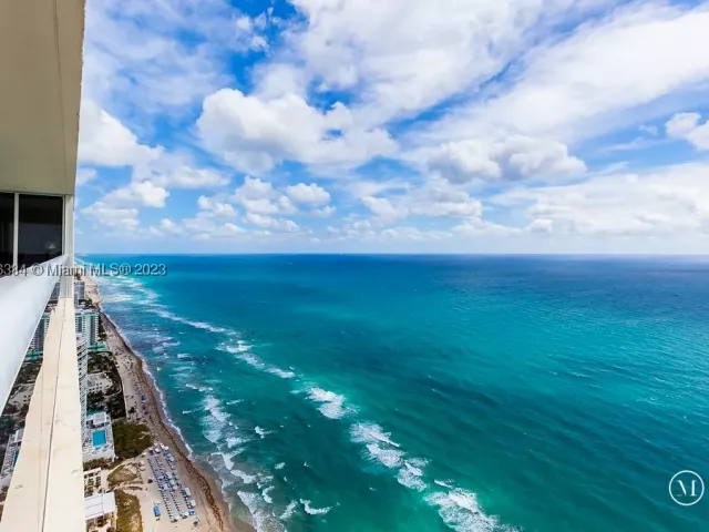 3-bedroom condo for rent in Hallandale Beach - 1830 S Ocean Dr 4602 - MondialRealty