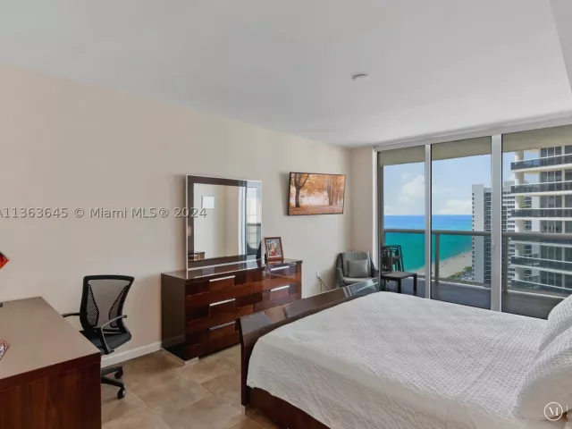 2-bedroom condo for rent in Hallandale Beach - 1830 S Ocean Dr 1806 short term - MondialRealty