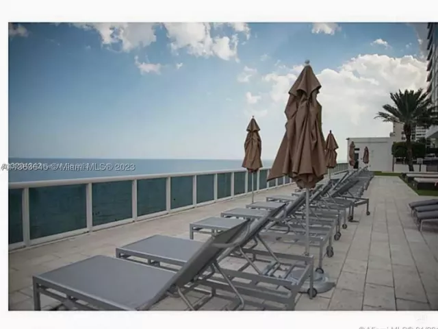 2-bedroom condo for rent in Hallandale Beach - 1830 S Ocean Dr 1806 short term - MondialRealty